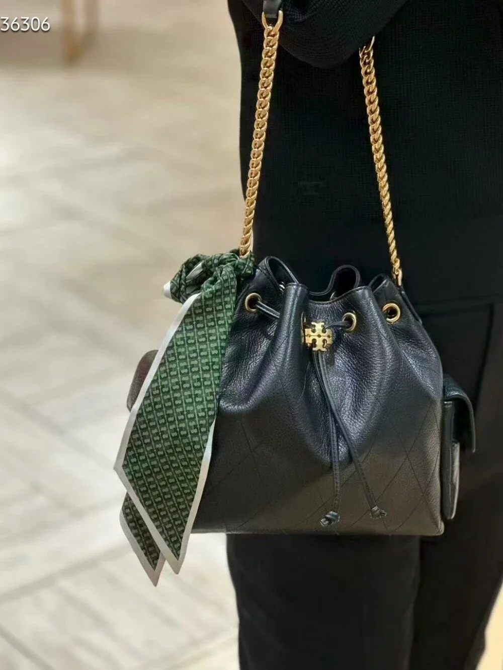 Tory Burch Charlie small Black Leather Bucket Bag with Gold Chain Strap